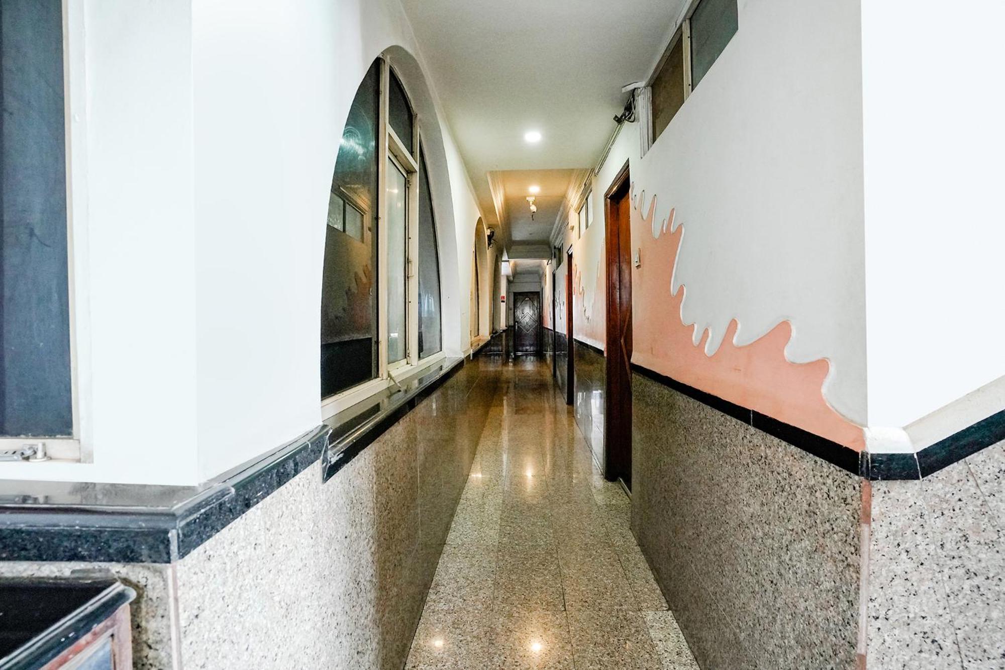 Fabhotel Silver Inn II Nashik Exteriör bild